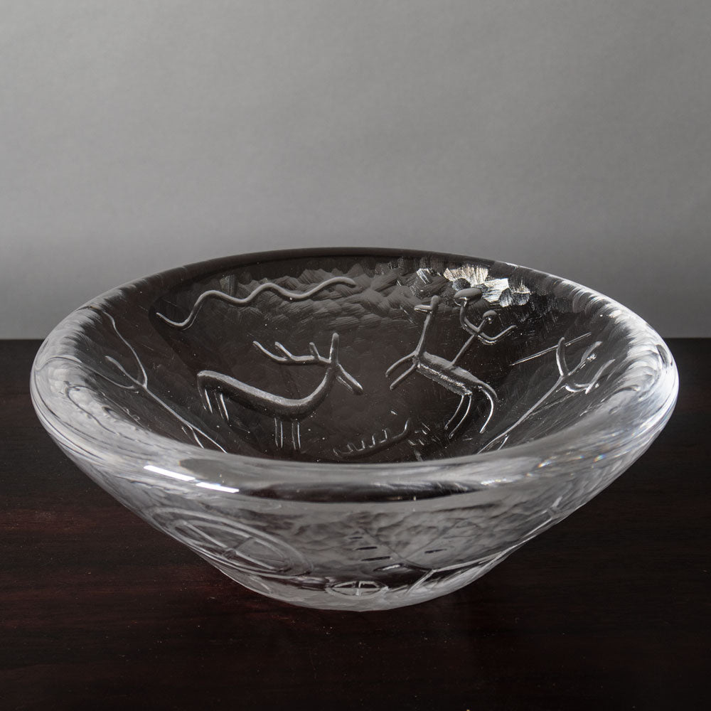 Vicke Lindstrand for Kosta, clear glass bowl with engraved figures J1453
