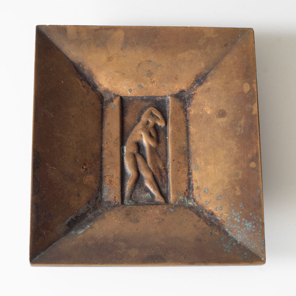 GAB, Sweden, rectangular dish with figure to interior K2041
