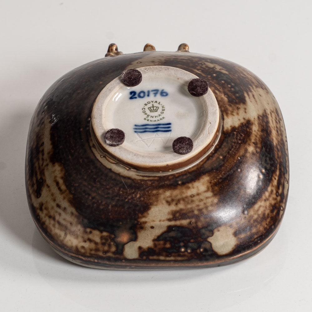 Bode Willumsen for Royal Copenhagen, Denmark, stoneware bowl with three pigs to rim, Sung glaze M5416
