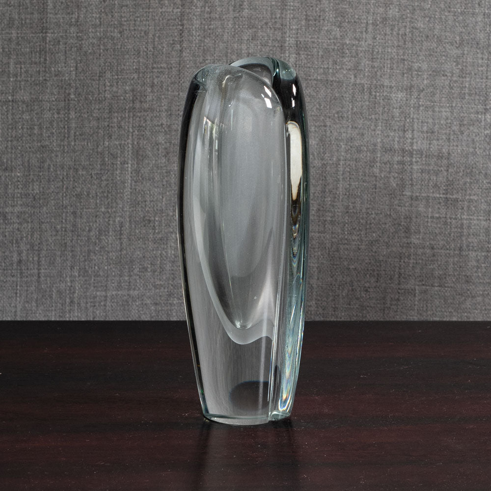 Kaj Franck for Nuutäjarvi-Nottsjö , glass tulip vase M5392