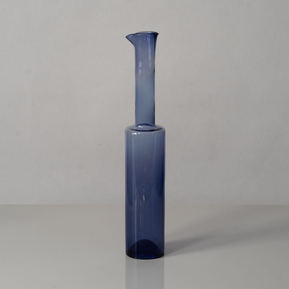 Nanny Still for Rihimaen Lasi Oy, decanter in lavender glass L3249