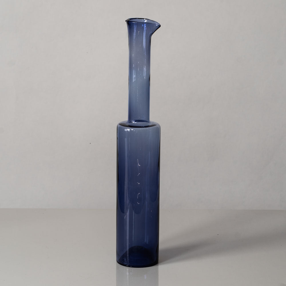 Nanny Still for Rihimaen Lasi Oy, decanter in lavender glass L3249