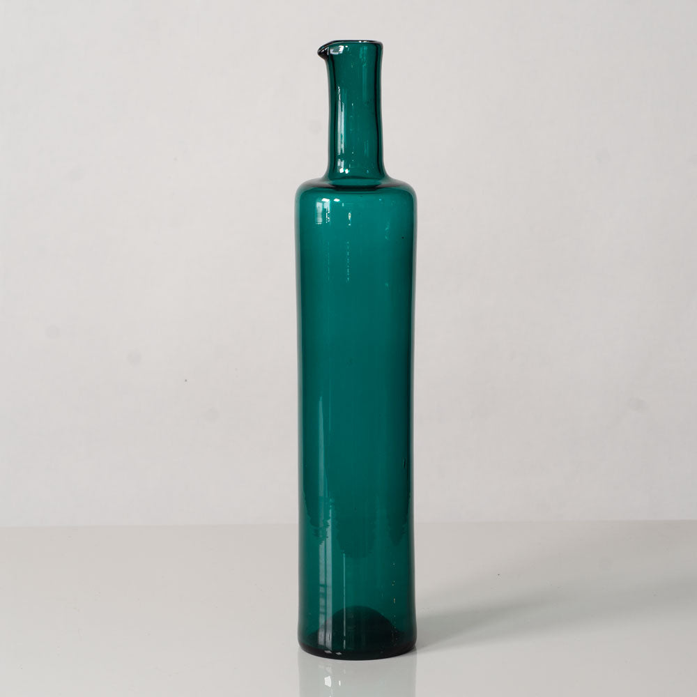 Nanny Still for Rihimaen Lasi Oy, decanter in green glass L3251