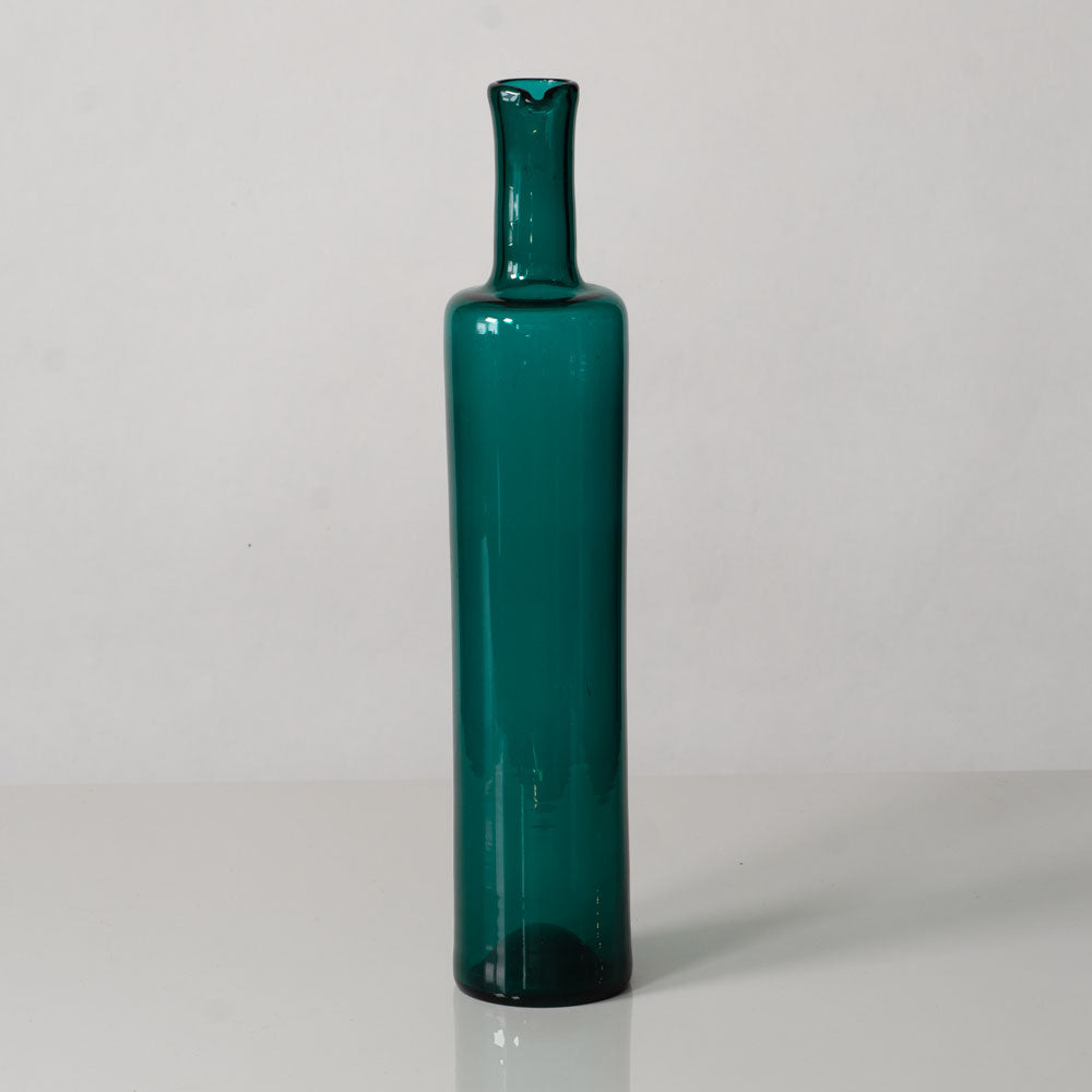 Nanny Still for Rihimaen Lasi Oy, decanter in green glass L3251