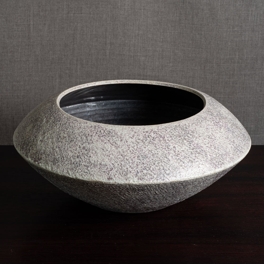 Chris Carter, UK, unique large stoneware bowl with gray glaze M4322