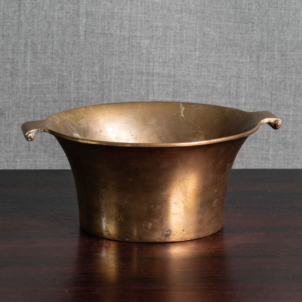 Sune Bäckström, Sweden, bronze bowl with two handles M5604