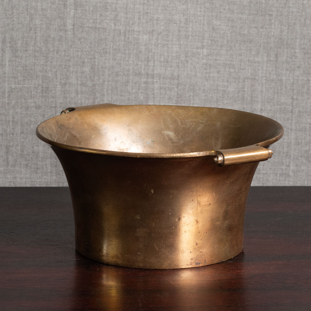 Sune Bäckström, Sweden, bronze bowl with two handles M5604