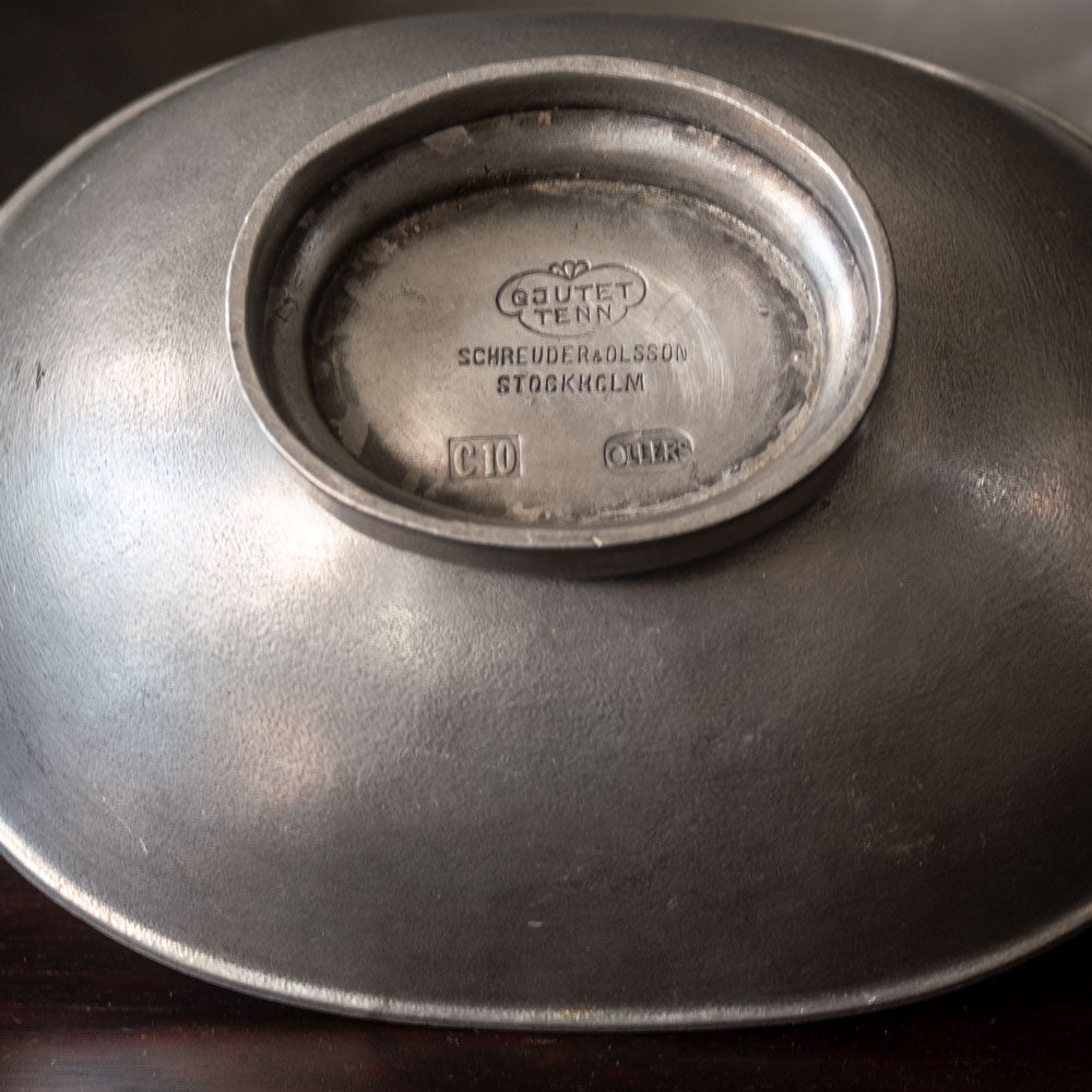 Edvin Ollers for Schreuder & Olsson, Sweden, pewter ovoid bowl J1442