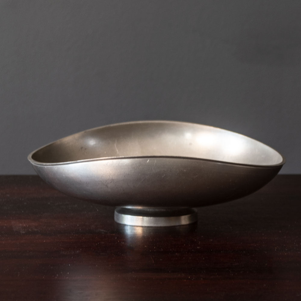 Edvin Ollers for Schreuder & Olsson, Sweden, pewter ovoid bowl J1442