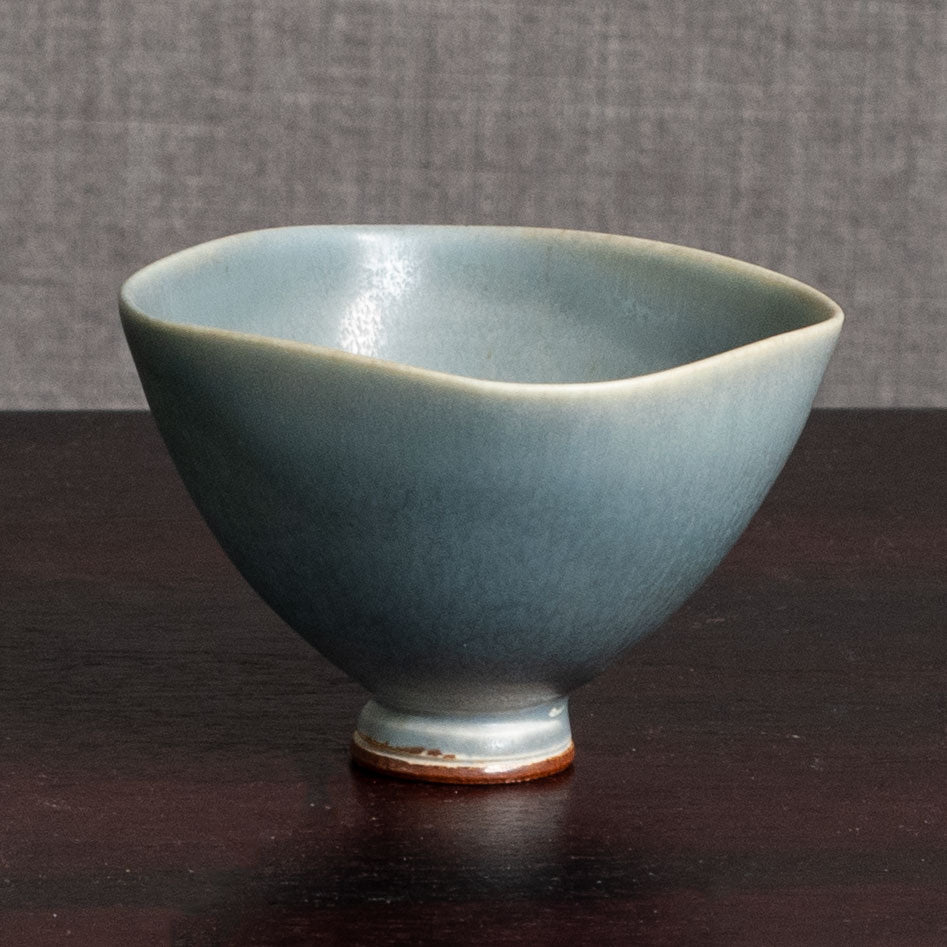 Berndt Friberg for Gustavsberg, Sweden, stoneware bowl with pale blue gray haresfur glaze M4052