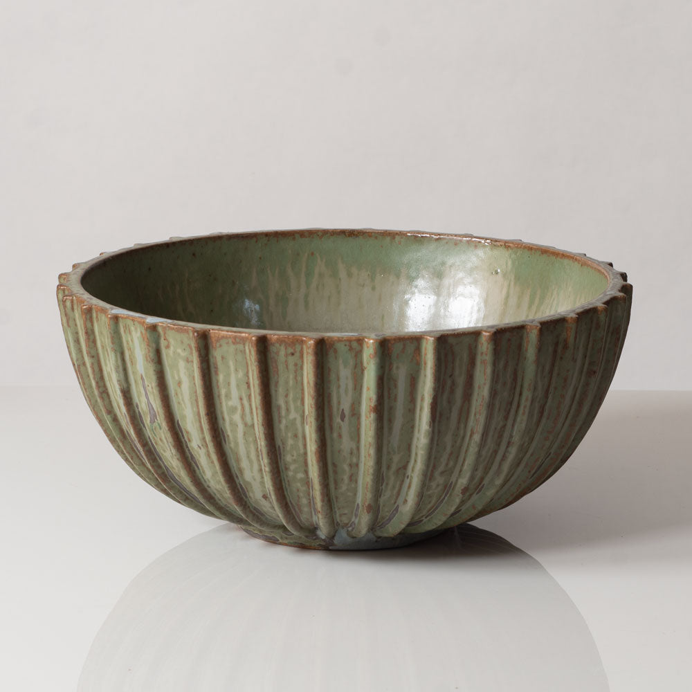 Arne Bang, Denmark, large ribbed stoneware bowl with green and brown crystalline glaze L3068