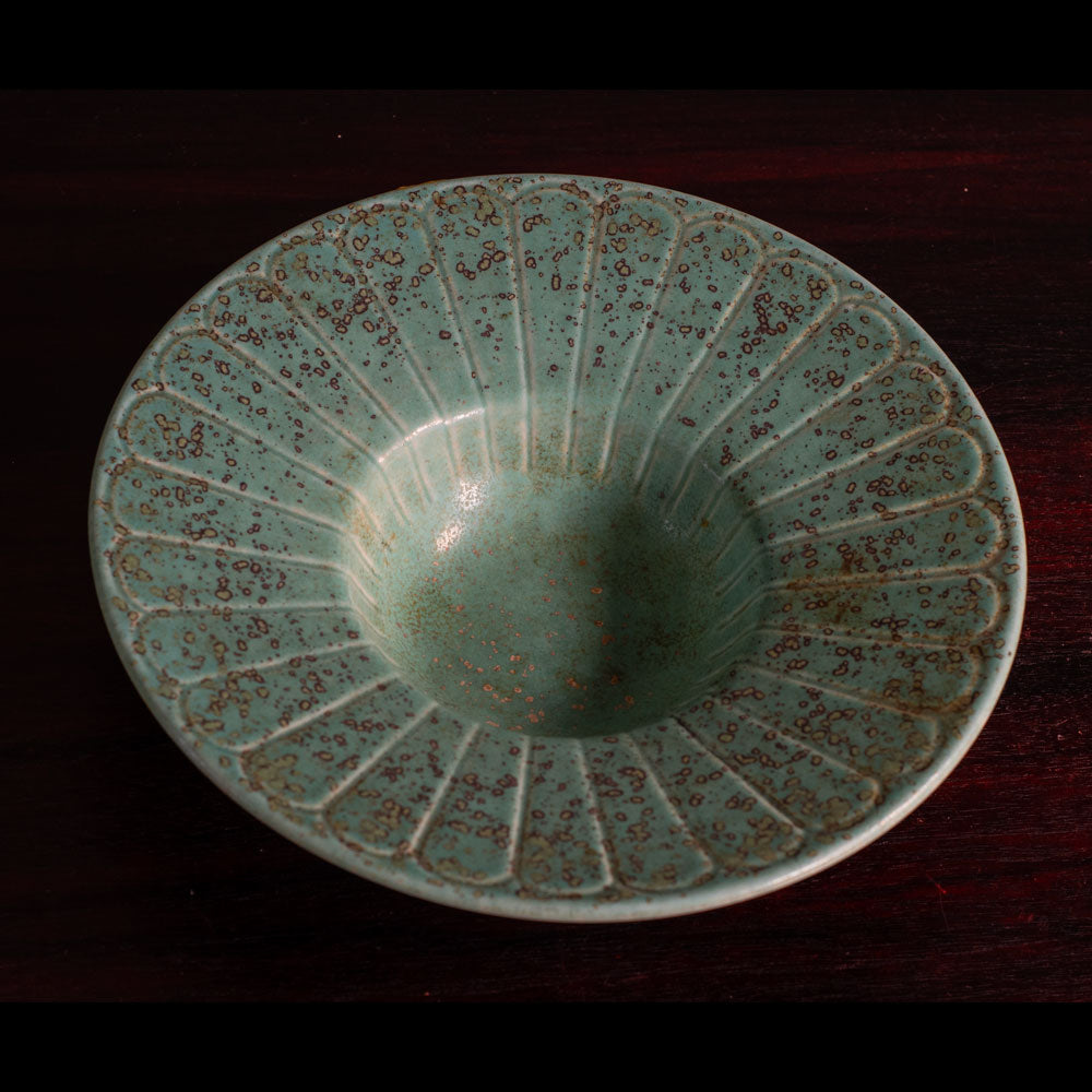 Gunnar Nylund for Rörstrand, Sweden, stoneware bowl with green crystalline glaze G9314