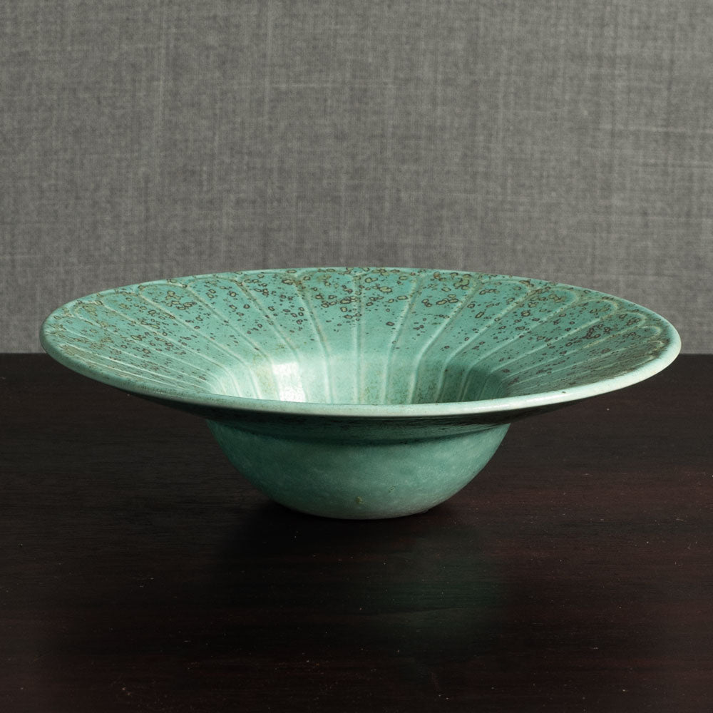 Gunnar Nylund for Rörstrand, Sweden, stoneware bowl with green crystalline glaze G9314