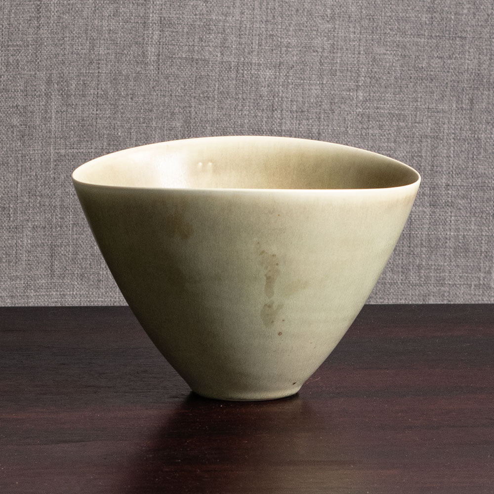 Per Linnemann-Schmidt at Palshus, Denmark, stoneware vase with olive glaze M5410