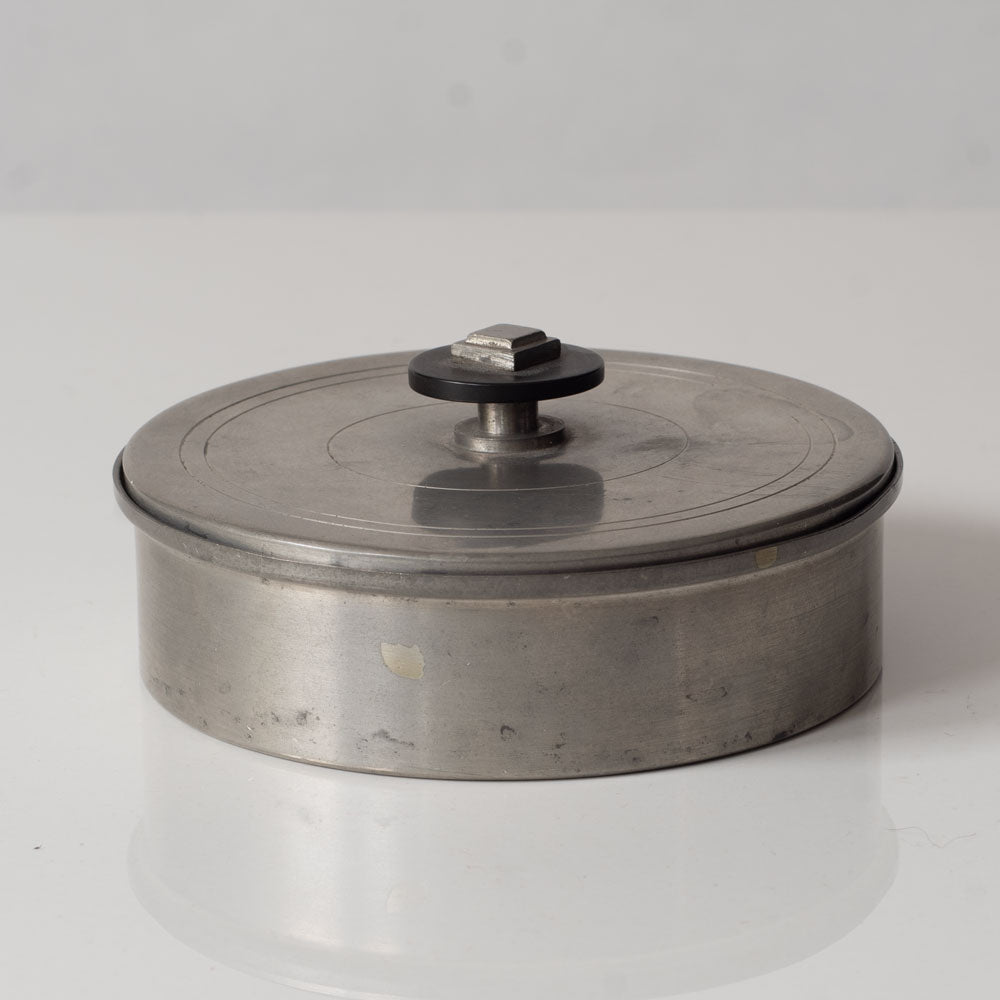 CG Hallberg, Sweden, pewter lidded dish L3368
