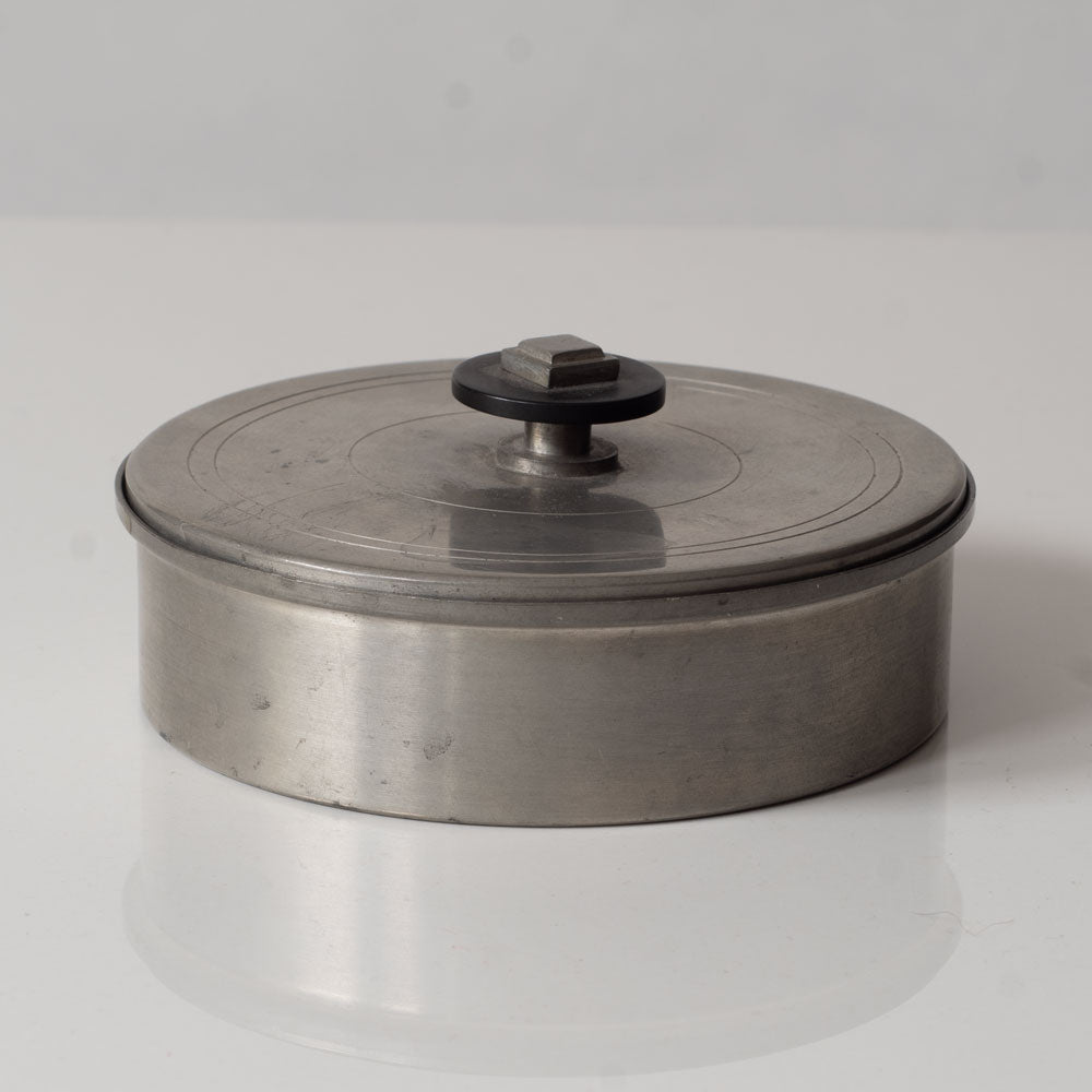CG Hallberg, Sweden, pewter lidded dish L3368
