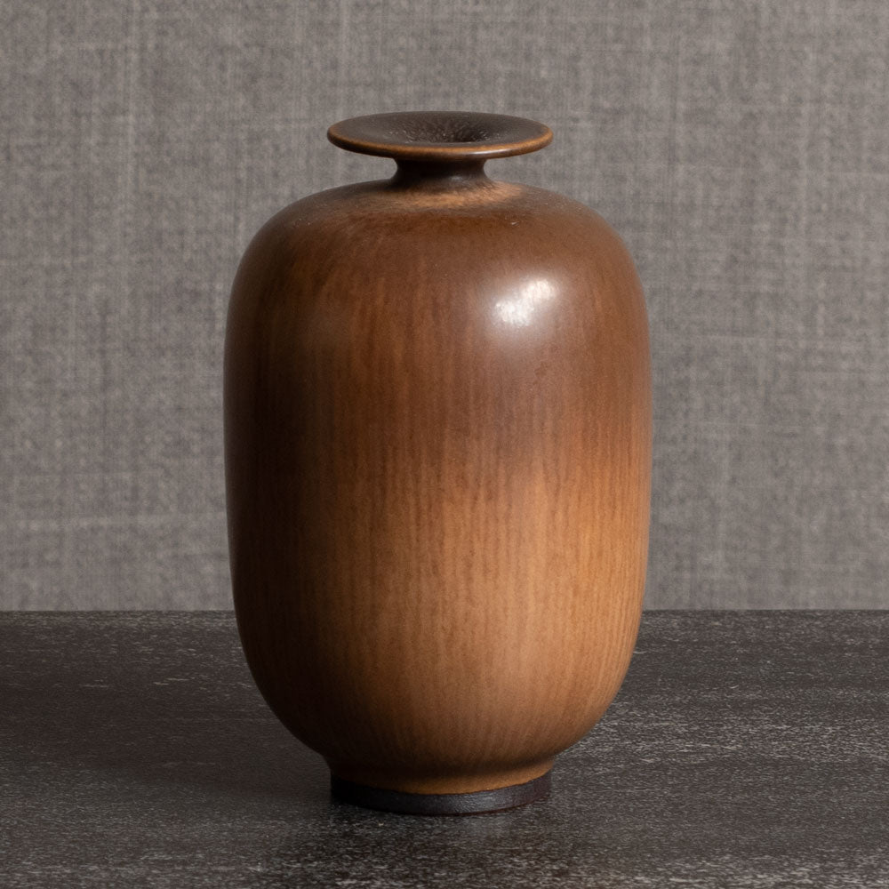 Berndt Friberg for Gustavsberg, Sweden, unique stoneware vase with dark brown haresfur glaze M4189
