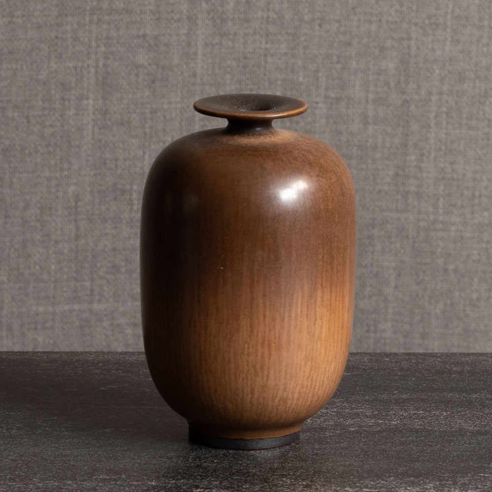 Berndt Friberg for Gustavsberg, Sweden, unique stoneware vase with dark brown haresfur glaze M4189