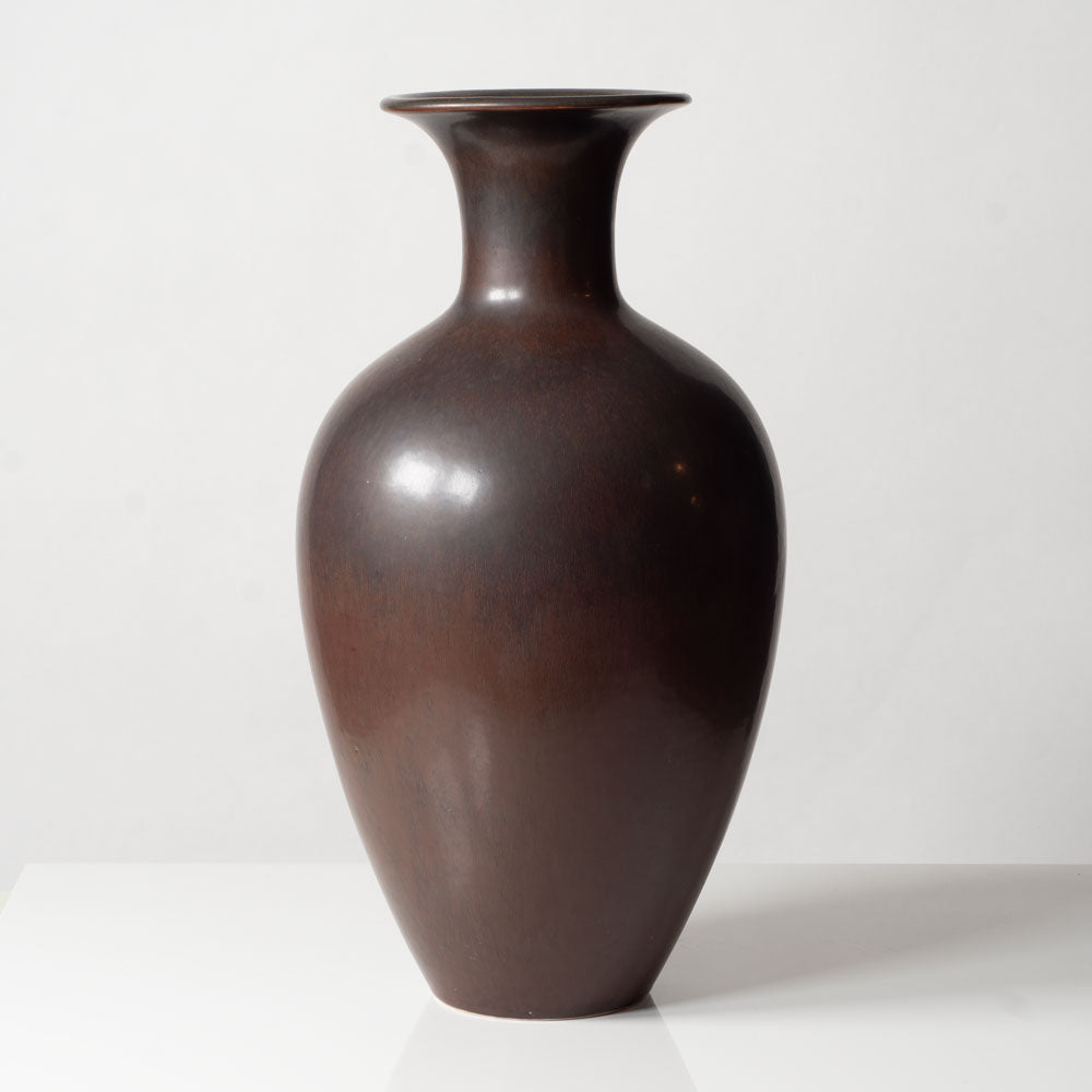 Gunnar Nylund for Rörstrand, Sweden, stoneware vase with matte brown haresur glaze N8225