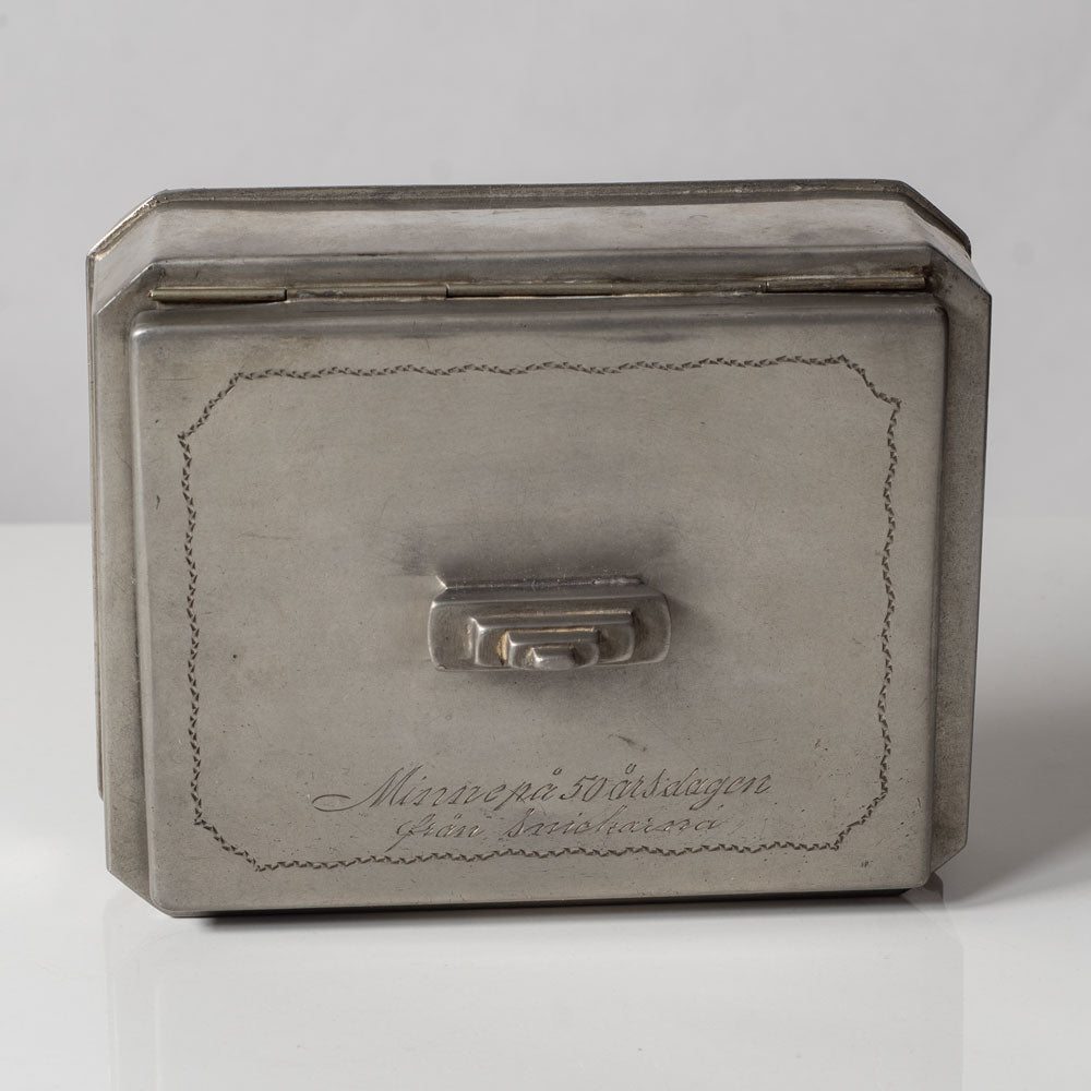Swedish art deco pewter box L3360