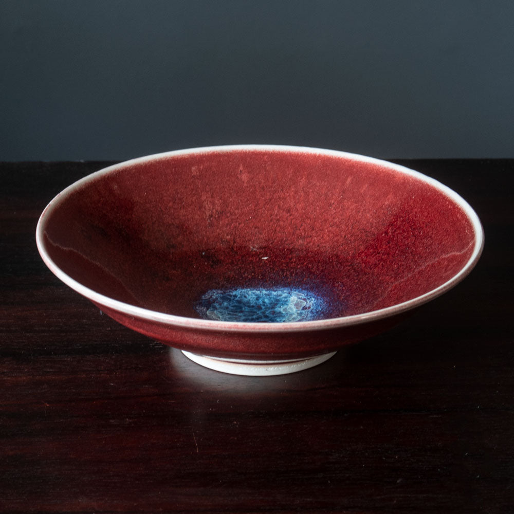 Gerry Williams, US, unique stoneware bowl with oxblood glaze N7552