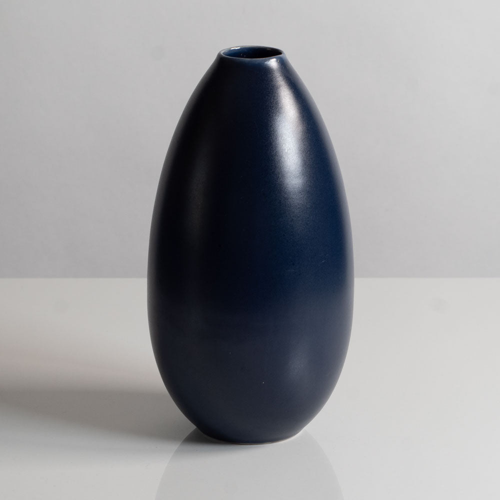 Bo Fajans, Sweden, stoneware vase with matte blue glaze M5617