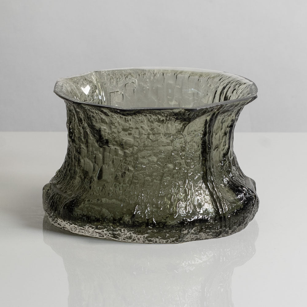Timo Sarpaneva for Iittala, Finland, Finlandia vase in gray glass N5628