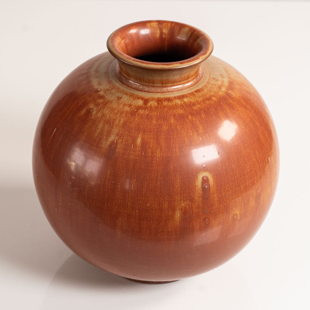 Gunnar Nylund for Rörstrand, Sweden, large round stoneware vase with golden brown glaze M5518