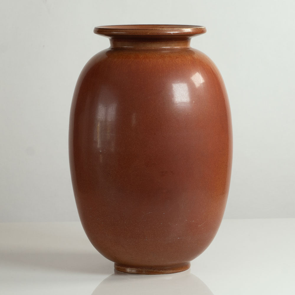 Gunnar Nylund for Rörstrand, Sweden, large stoneware vase with golden brown glaze M5709