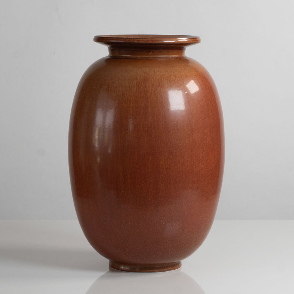 Gunnar Nylund for Rörstrand, Sweden, large stoneware vase with golden brown glaze M5709