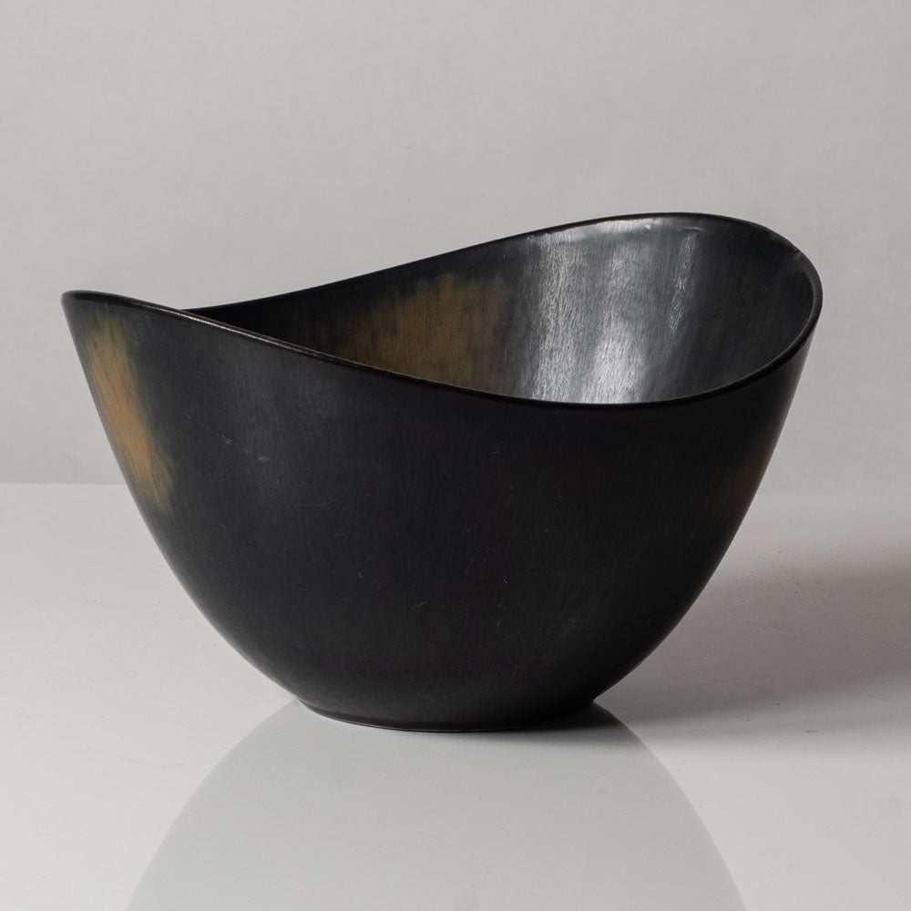 Gunnar Nylund for Rörstrand, Sweden, ovoid bowl with black and brown glaze L3198