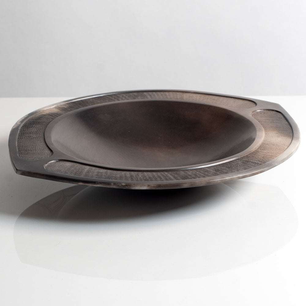 Antonia Salmon, UK, burnished, wood fired bowl M4311