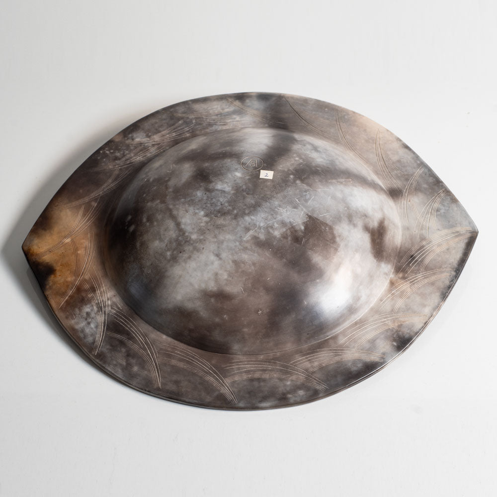Antonia Salmon, UK, burnished, wood fired bowl M4311