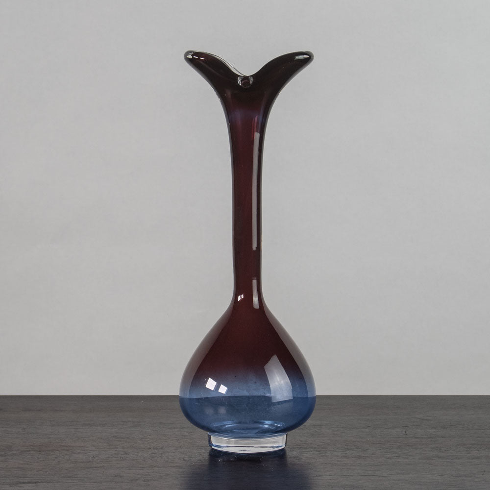 Nils Landberg for Orrefors, Sweden, long necked bud vase J1602