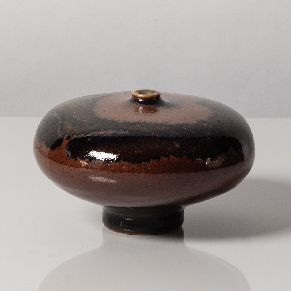 Gerald Weigel, own studio, Germany, Stoneware vase with tenmoku glaze K2801