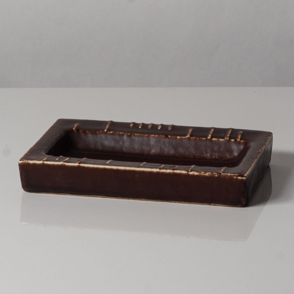 Carl Harry Stålhane for Rörstand, Sweden, rectangular stoneware dish with brown glazes L3421