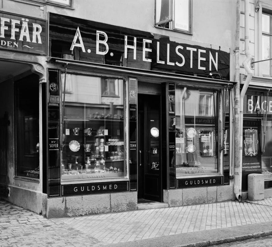 AB Hellsten, Sweden, art nouveau silver footed vase K2407