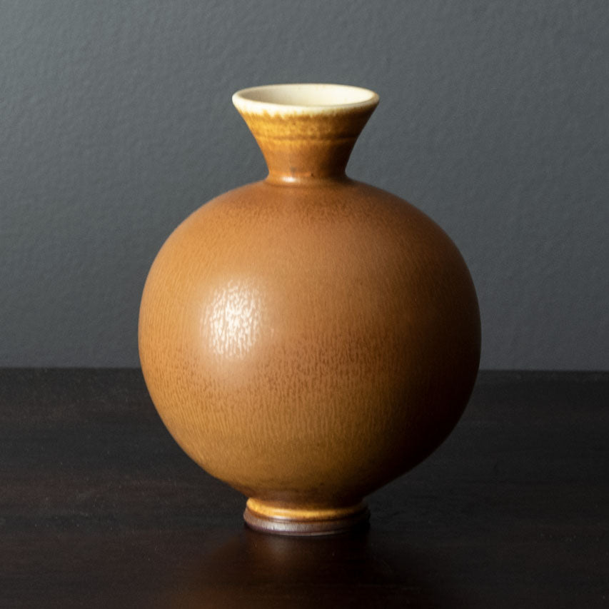 Berndt Friberg for Gustavsberg  vase with brown haresfur glaze H1142