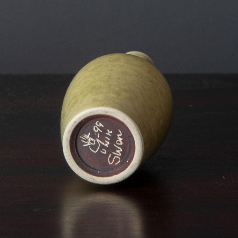 Swen Wejsfelt for Gustavsberg, Sweden, unique stoneware vase with buff haresfur glaze H1316