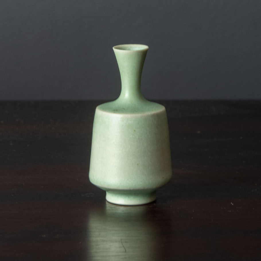Swen Wejsfelt for Gustavsberg, Sweden, unique stoneware vase with pale green haresfur glaze H1317