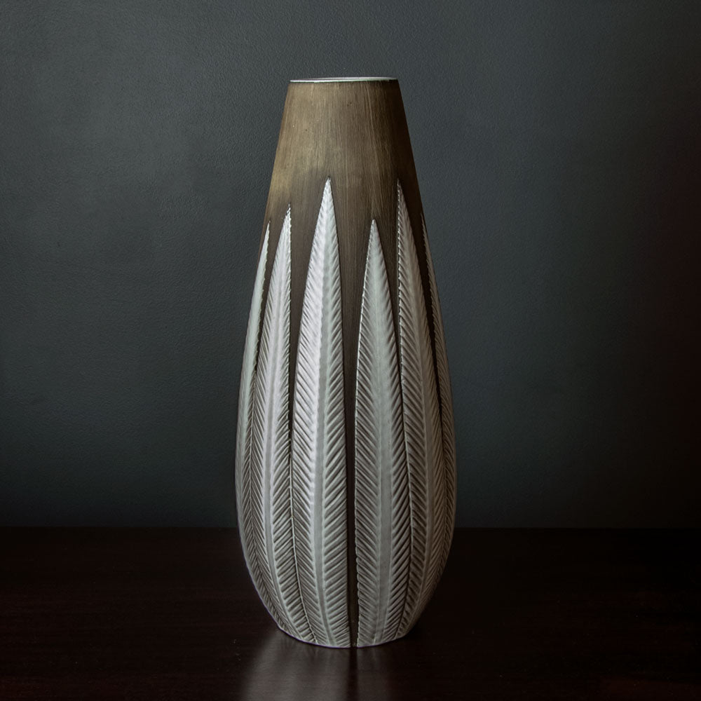 Anna-Lisa Thomson for Uppsala Ekeby, Sweden, large Paprika vase H1333