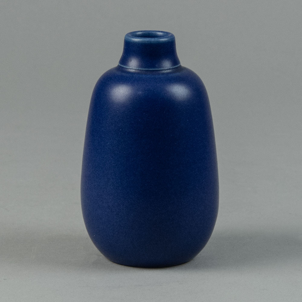 Erich and Ingrid Triller for Tobo, small vase with cobalt blue glaze H1135
