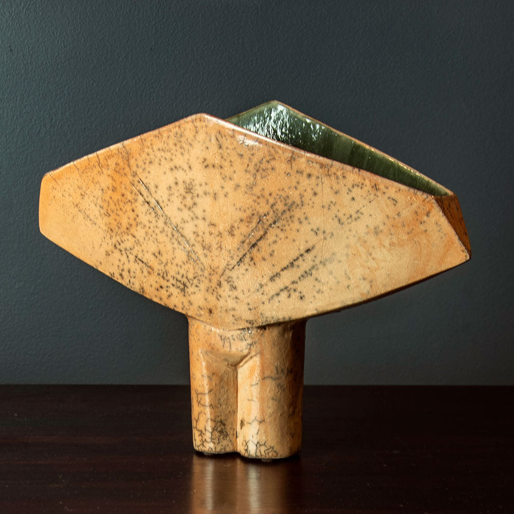 Unique vase by Elizabeth Raeburn N7257