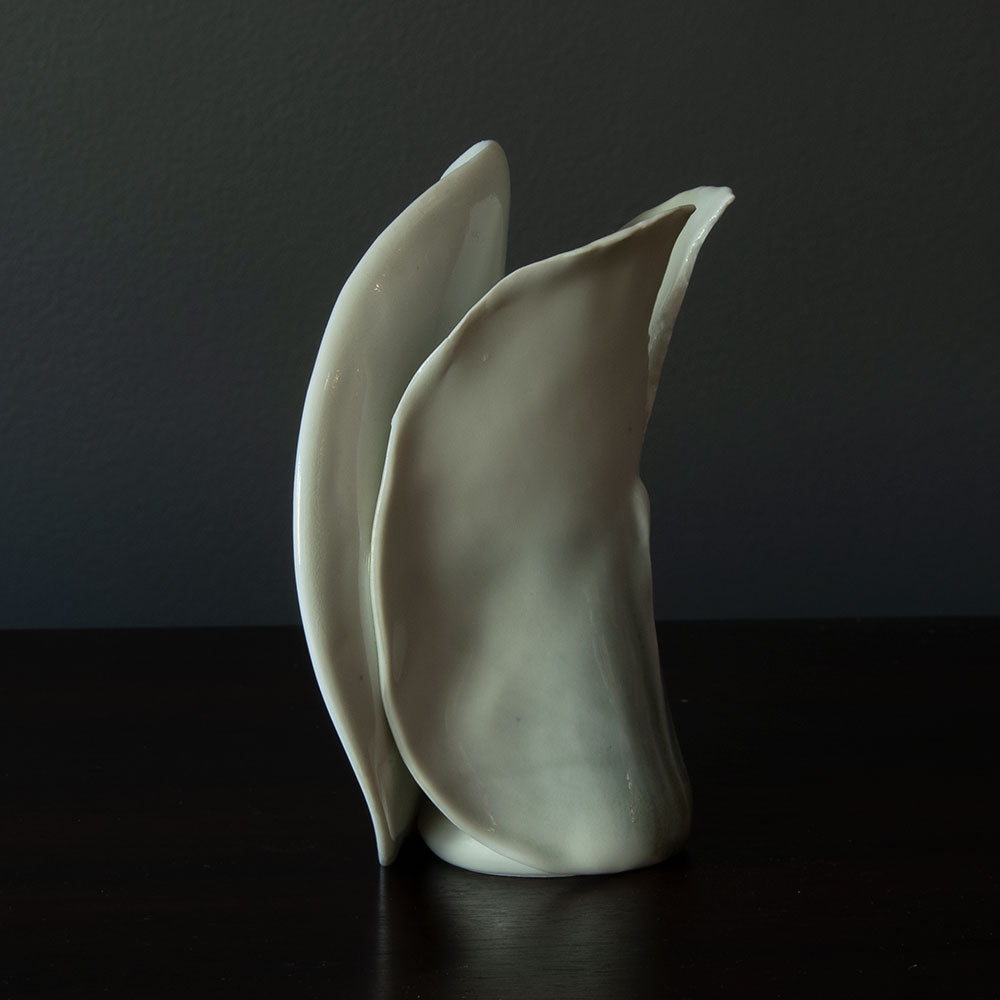 Gotlind Weigel, Germany, unique porcelain sculptural vessel G9109