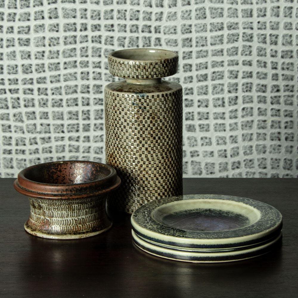 Stig Lindberg for Gustavsberg, unique stoneware dish with impressed pattern and glossy purple, black and off-white glaze H1411