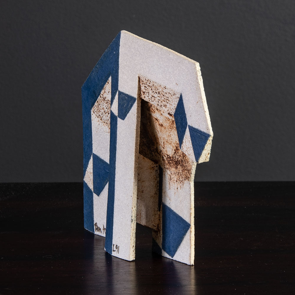 Ben Arnup, own studio, UK, unique stoneware sculpture of a table H1201