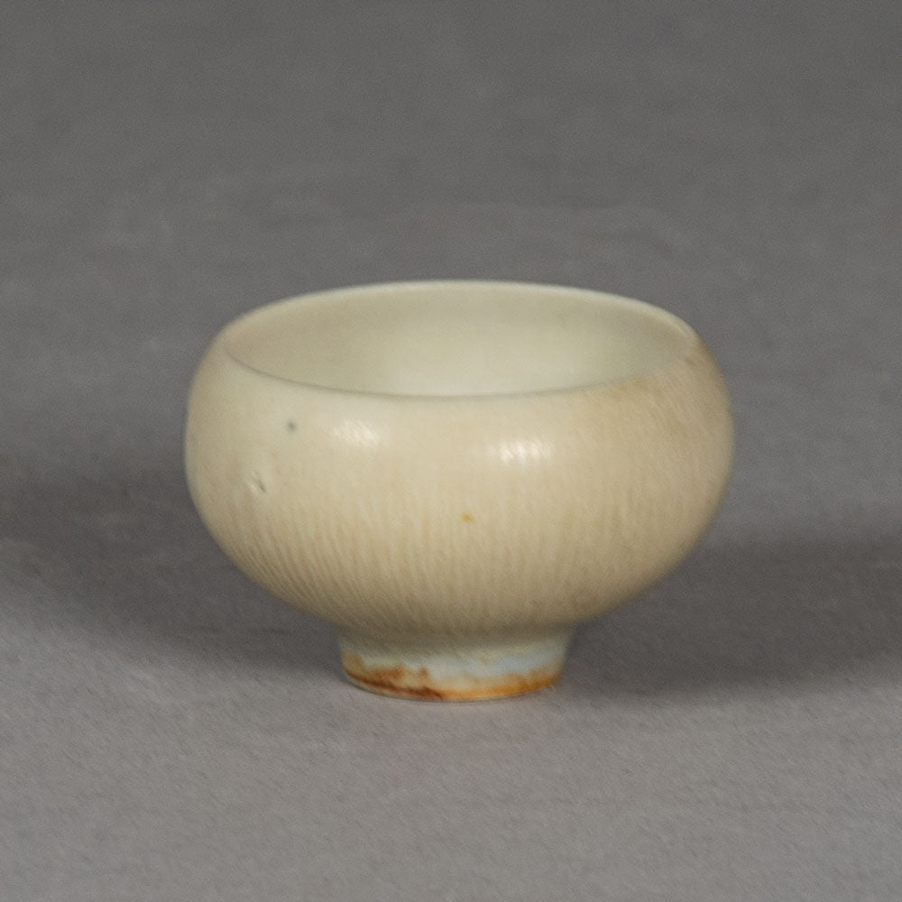 Berndt Friberg for Gustavsberg, Sweden, miniature bowl with white haresfur glaze H1663