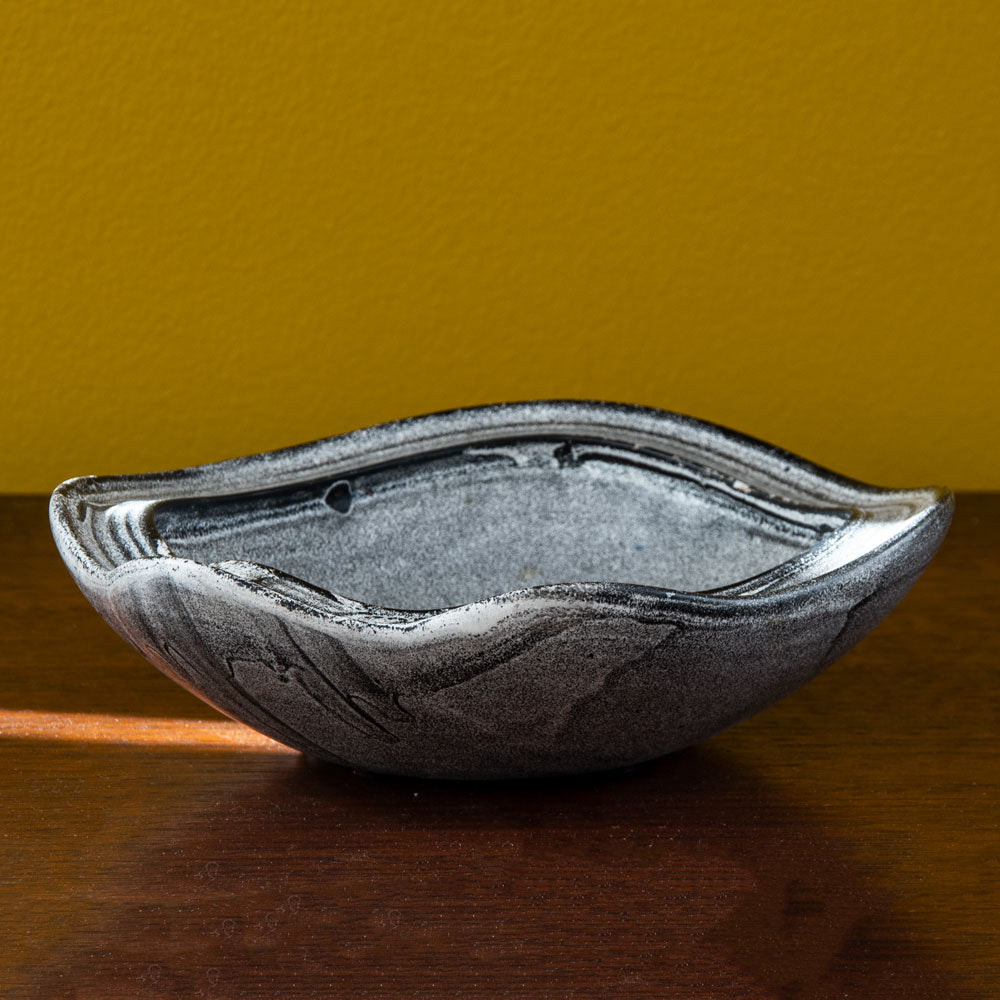 Bowl by Nils Kähler for Herman A. Kähler Keramik B3262