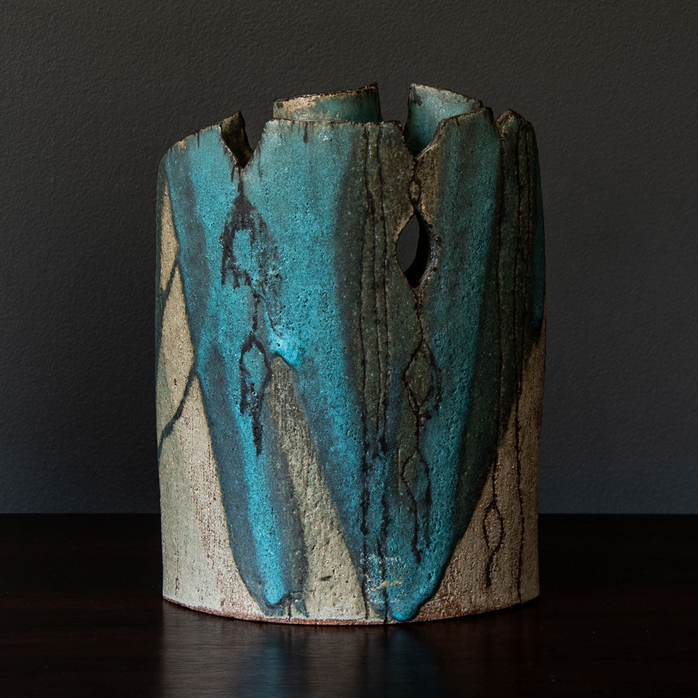 Sheila Fournier, UK, unique stoneware sculpture H1092