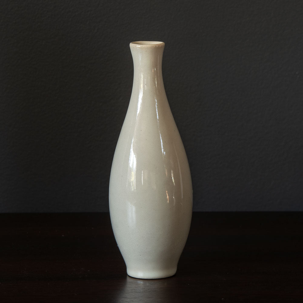 Jan Bontjes van Beek, Germany, stoneware vase with glossy white glaze H1048